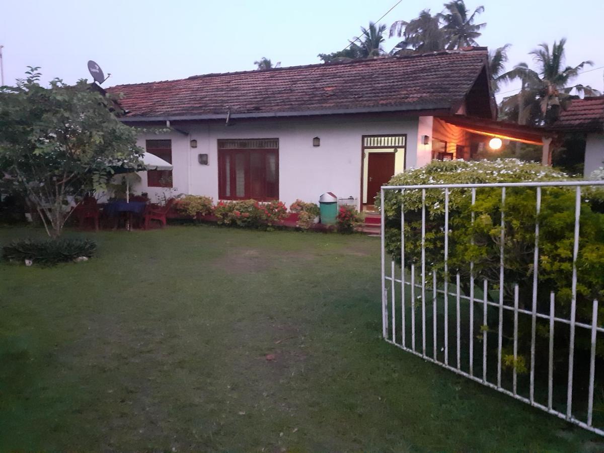 Jumera Villa Mirissa Dış mekan fotoğraf